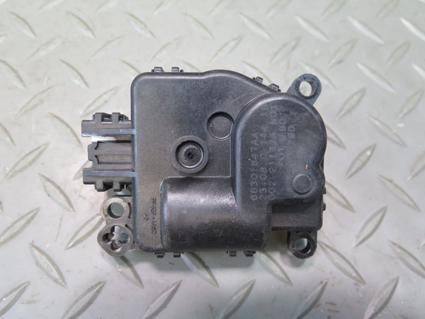 18-23 Jeep Wrangler JL Set of 4 A/C Heater Flap Door Actuator Motor OEM