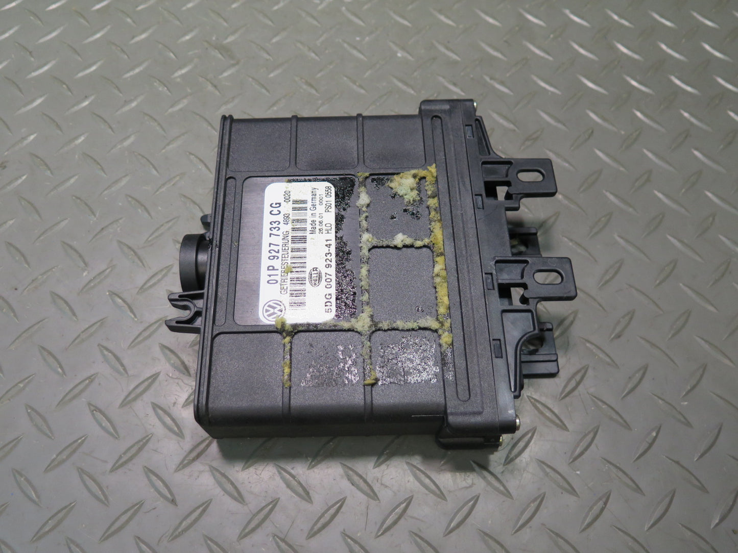 02-03 VW Eurovan T4 2.8L Automatic Transmission Control Module 01P927733CG OEM