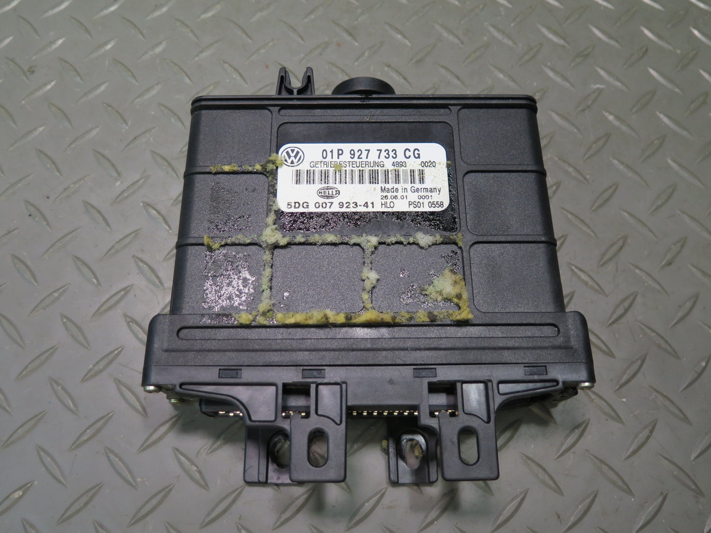 02-03 VW Eurovan T4 2.8L Automatic Transmission Control Module 01P927733CG OEM