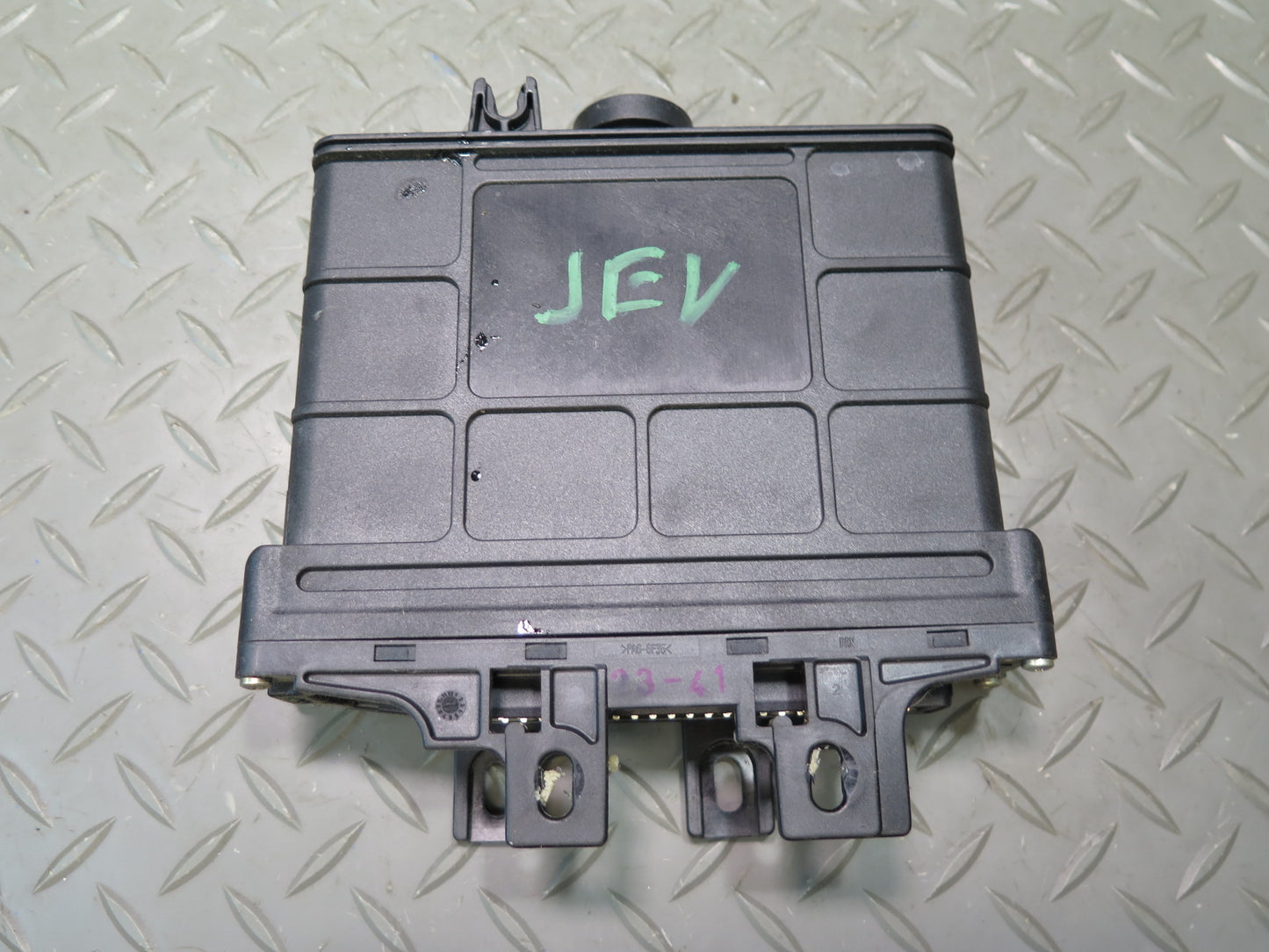 02-03 VW Eurovan T4 2.8L Automatic Transmission Control Module 01P927733CG OEM