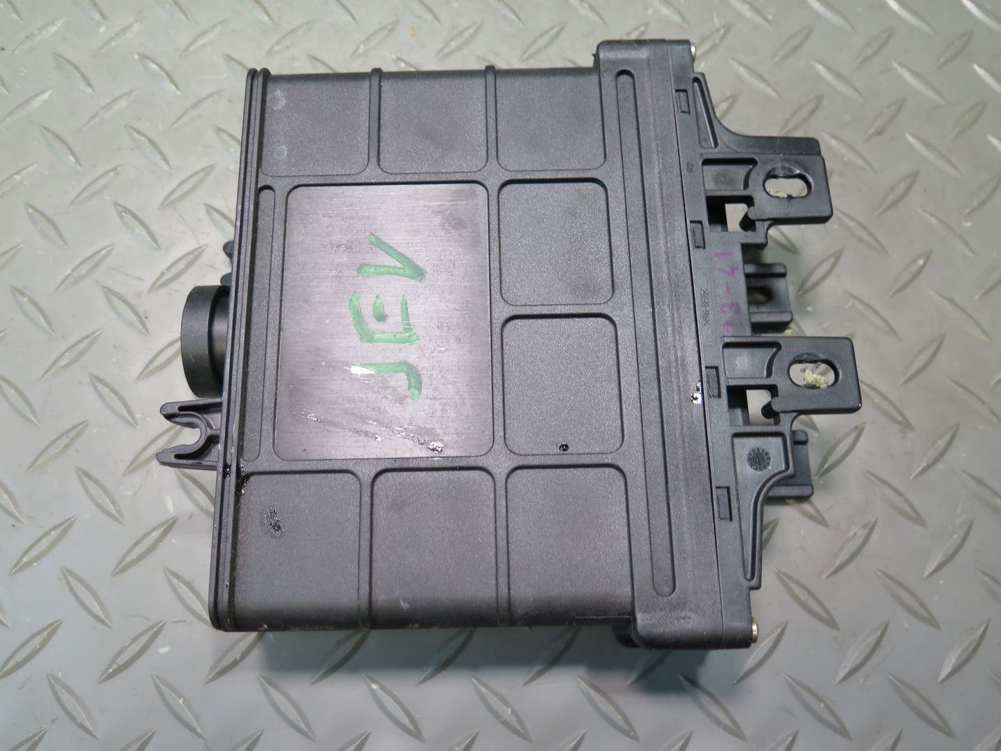 02-03 VW Eurovan T4 2.8L Automatic Transmission Control Module 01P927733CG OEM
