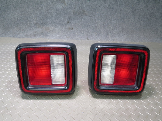 18-23 Jeep Wrangler JL Set of 2 Rear Left & Right Tail Light Lamp OEM