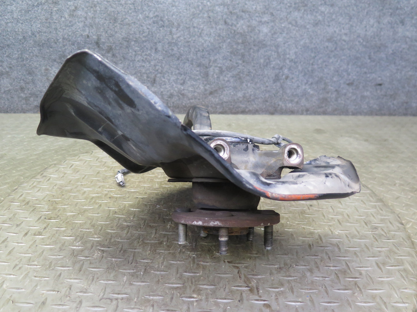 02-10 Lexus SC430 Front Right Side Spindle Knuckle Wheel Hub Bearing 104K OEM