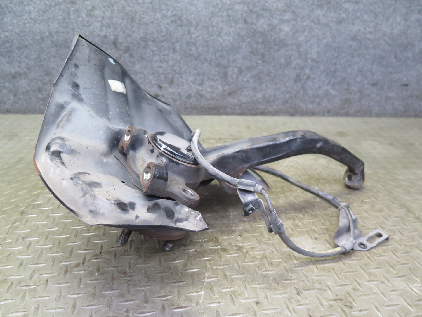 02-10 Lexus SC430 Front Right Side Spindle Knuckle Wheel Hub Bearing 104K OEM