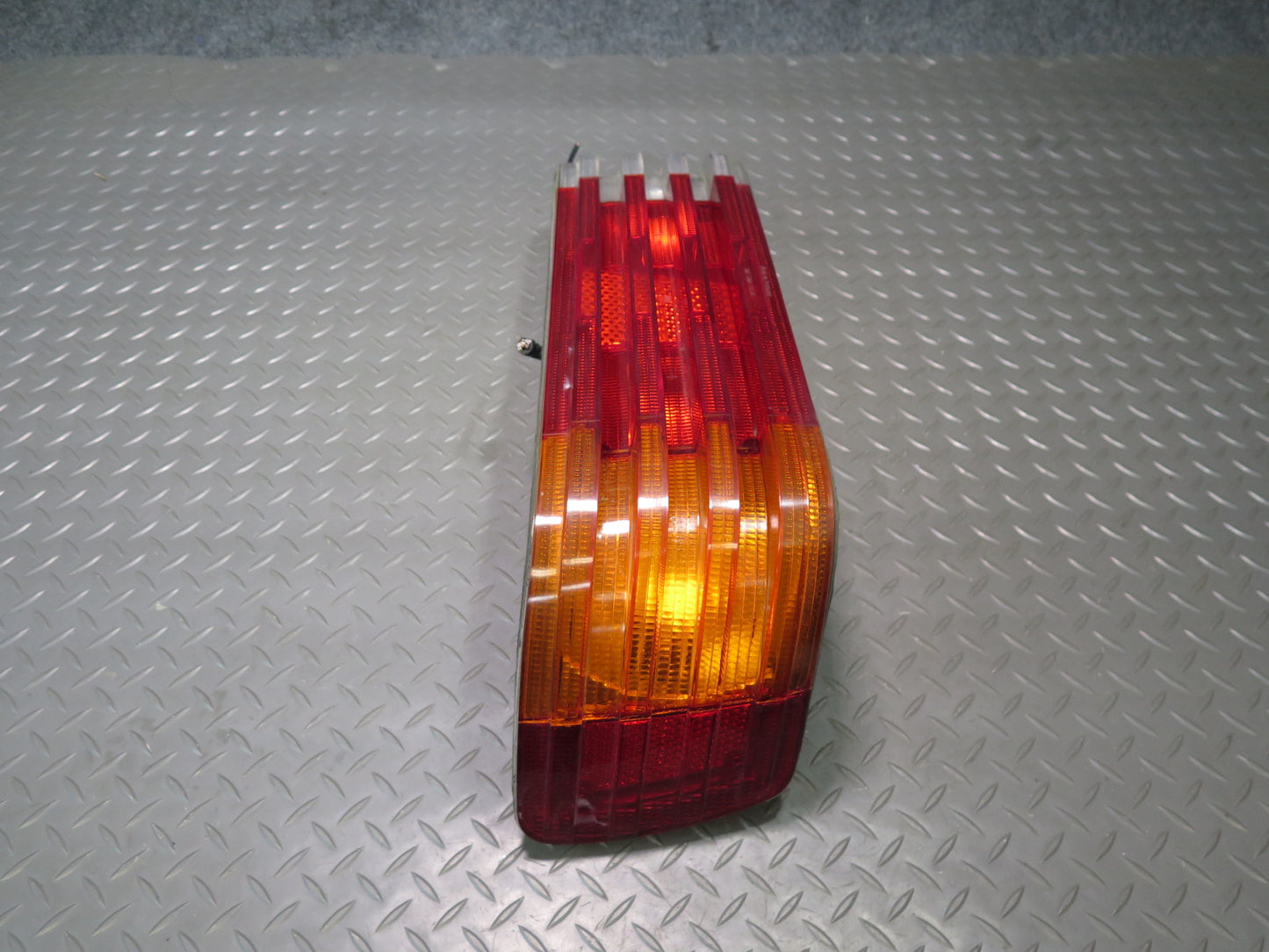 73-89 Mercedes R107 Sl-class Rear Right Tail Light Lamp 1078201664 OEM