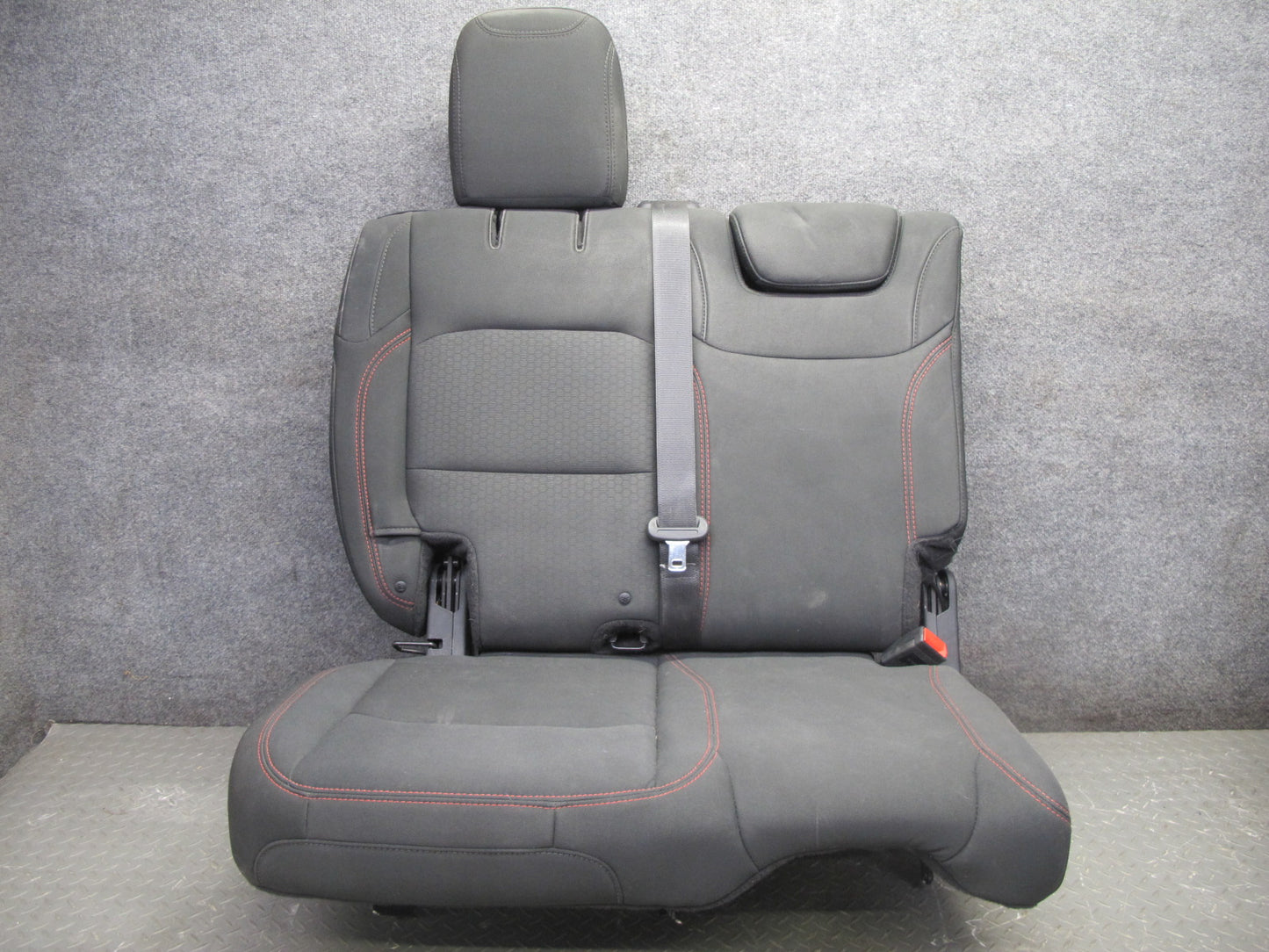 18-19 Jeep Wrangler Rubicon 4-DOOR RED Stiches Front & Rear Cloth Seat Set OEM