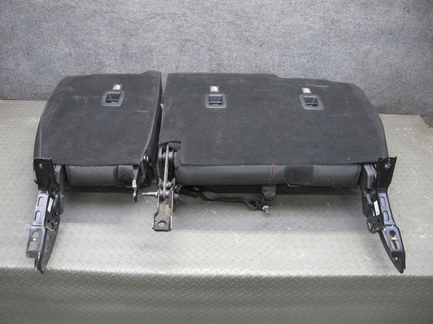 18-19 Jeep Wrangler Rubicon 4-DOOR RED Stiches Front & Rear Cloth Seat Set OEM