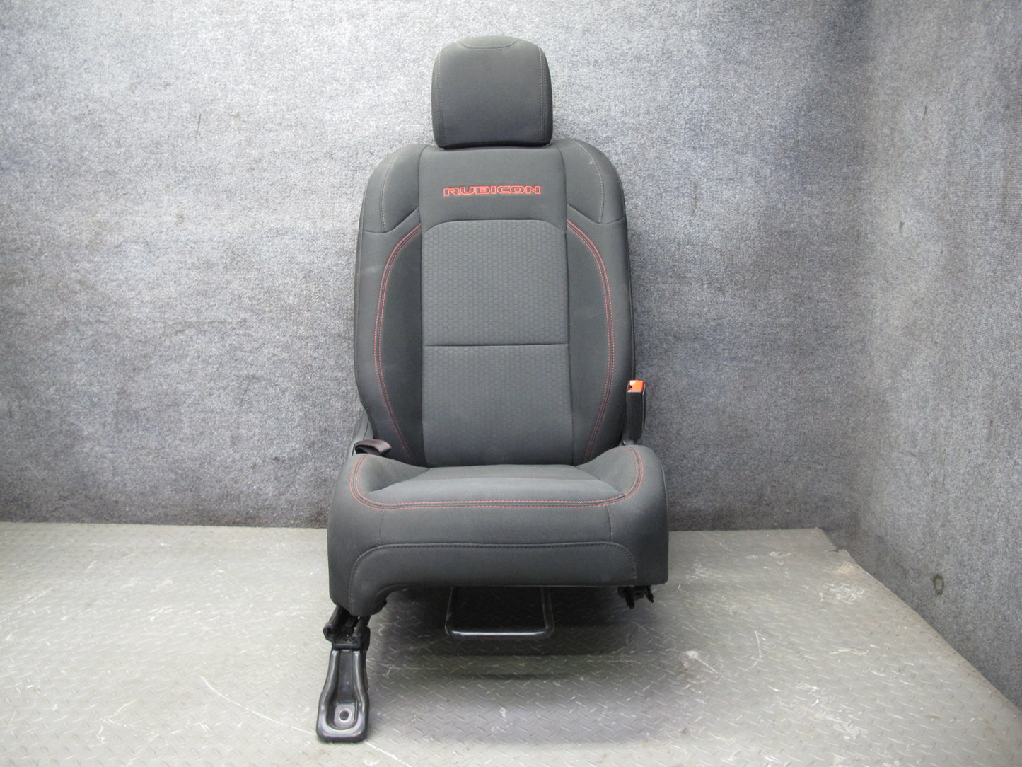 18-19 Jeep Wrangler Rubicon 4-DOOR RED Stiches Front & Rear Cloth Seat Set OEM