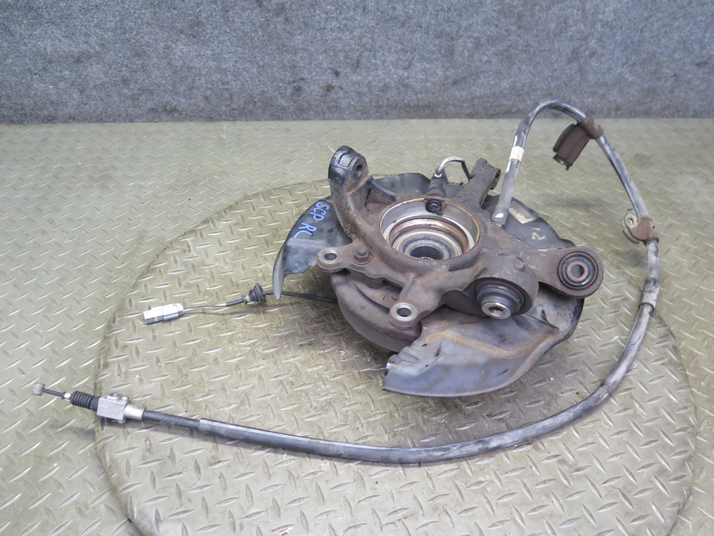 02-10 Lexus SC430 Rear Left Driver Side Spindle Knuckle Wheel Hub Bearing OEM