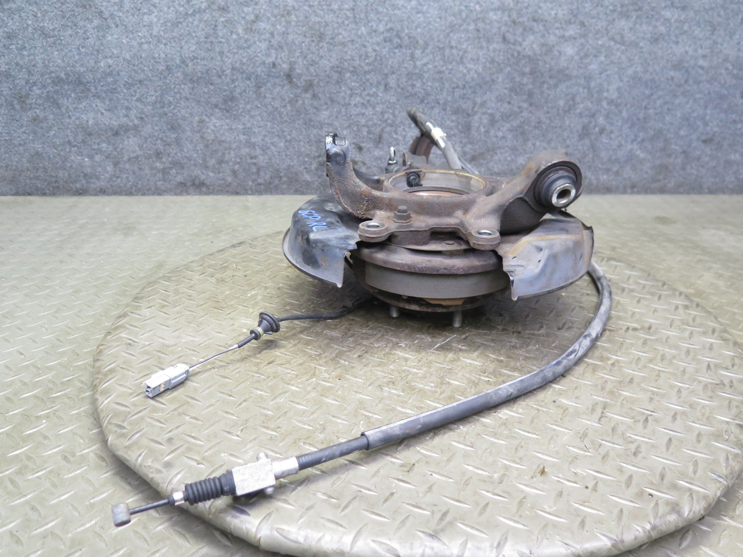02-10 Lexus SC430 Rear Left Driver Side Spindle Knuckle Wheel Hub Bearing OEM