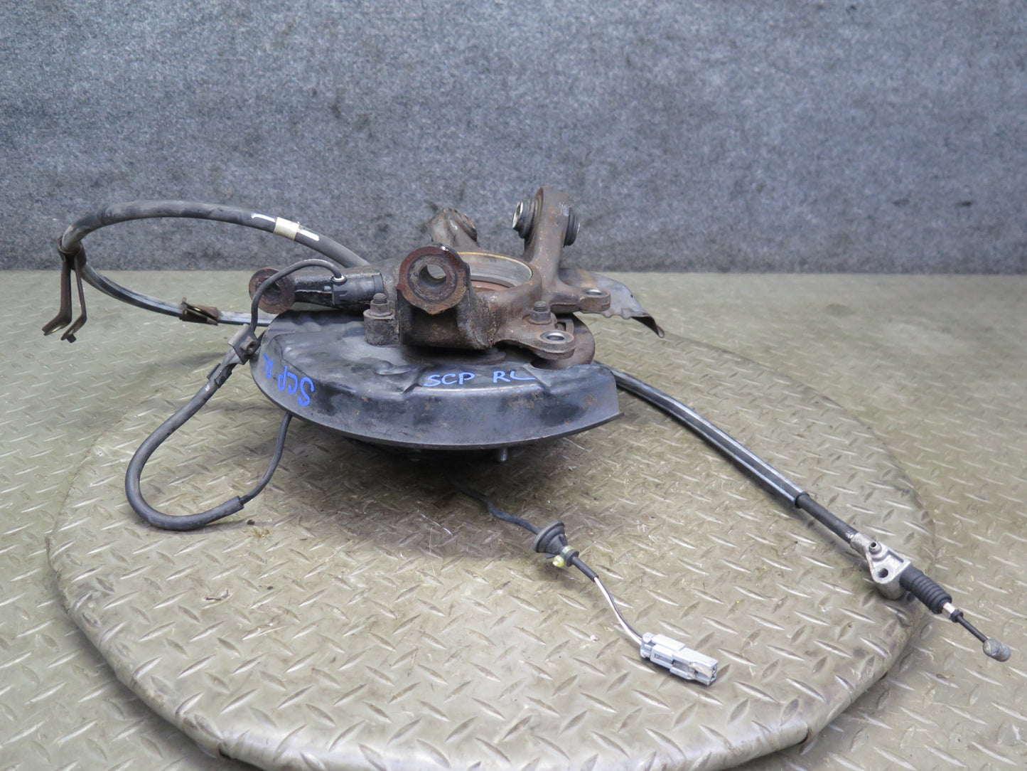 02-10 Lexus SC430 Rear Left Driver Side Spindle Knuckle Wheel Hub Bearing OEM