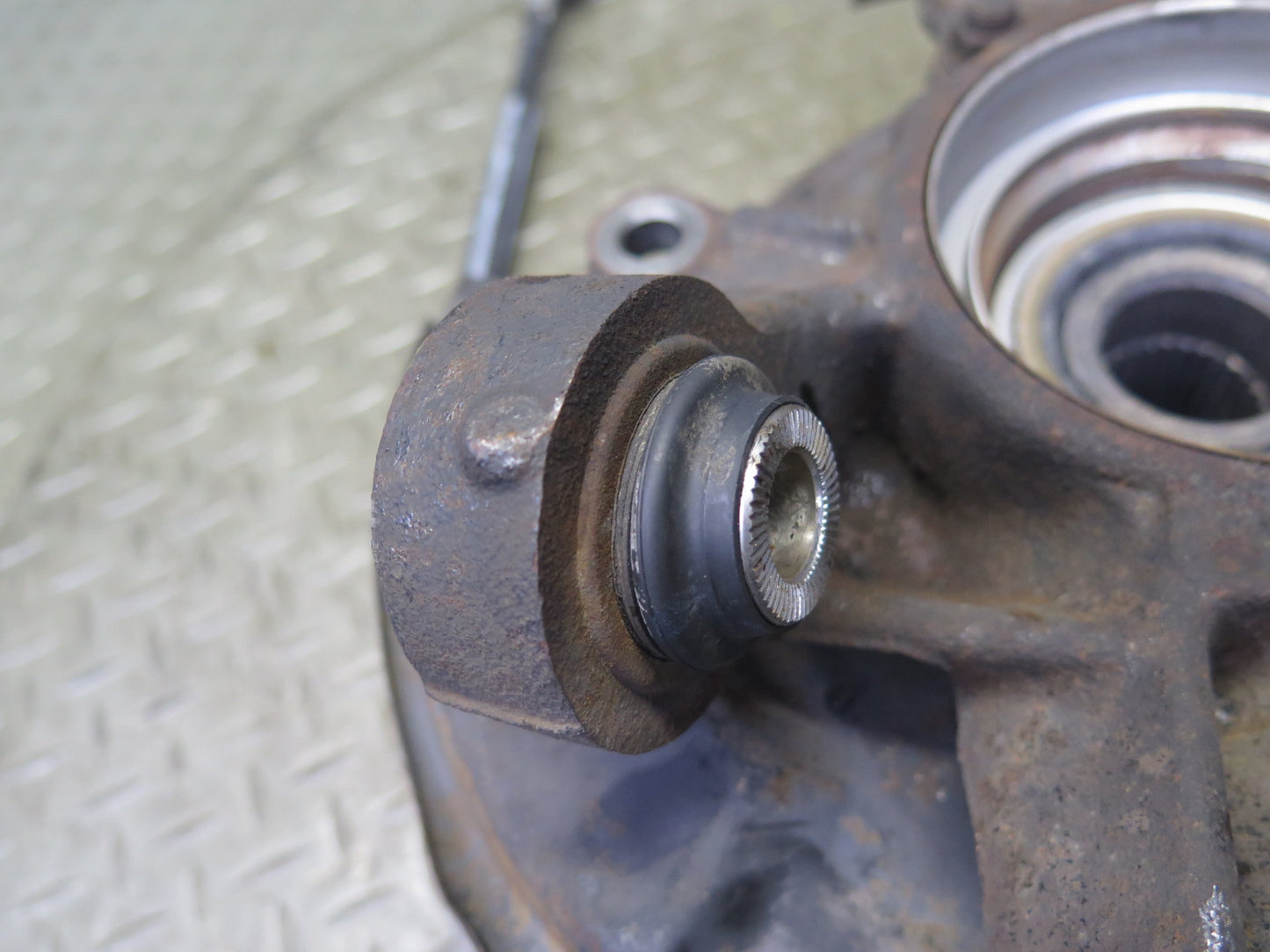 02-10 Lexus SC430 Rear Left Driver Side Spindle Knuckle Wheel Hub Bearing OEM