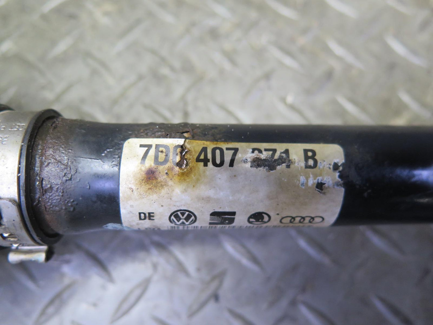 01-03 VW Eurovan T4 2.8L Front Left Suspension Axle Shaft 7D0407271B OEM