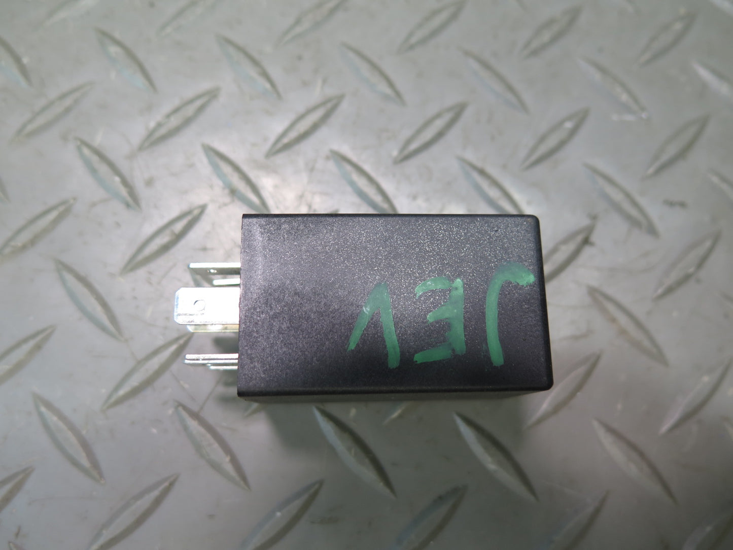 01-03 VW Eurovan T4 A/C Air Condition Fuse Relay Module 701959141B OEM