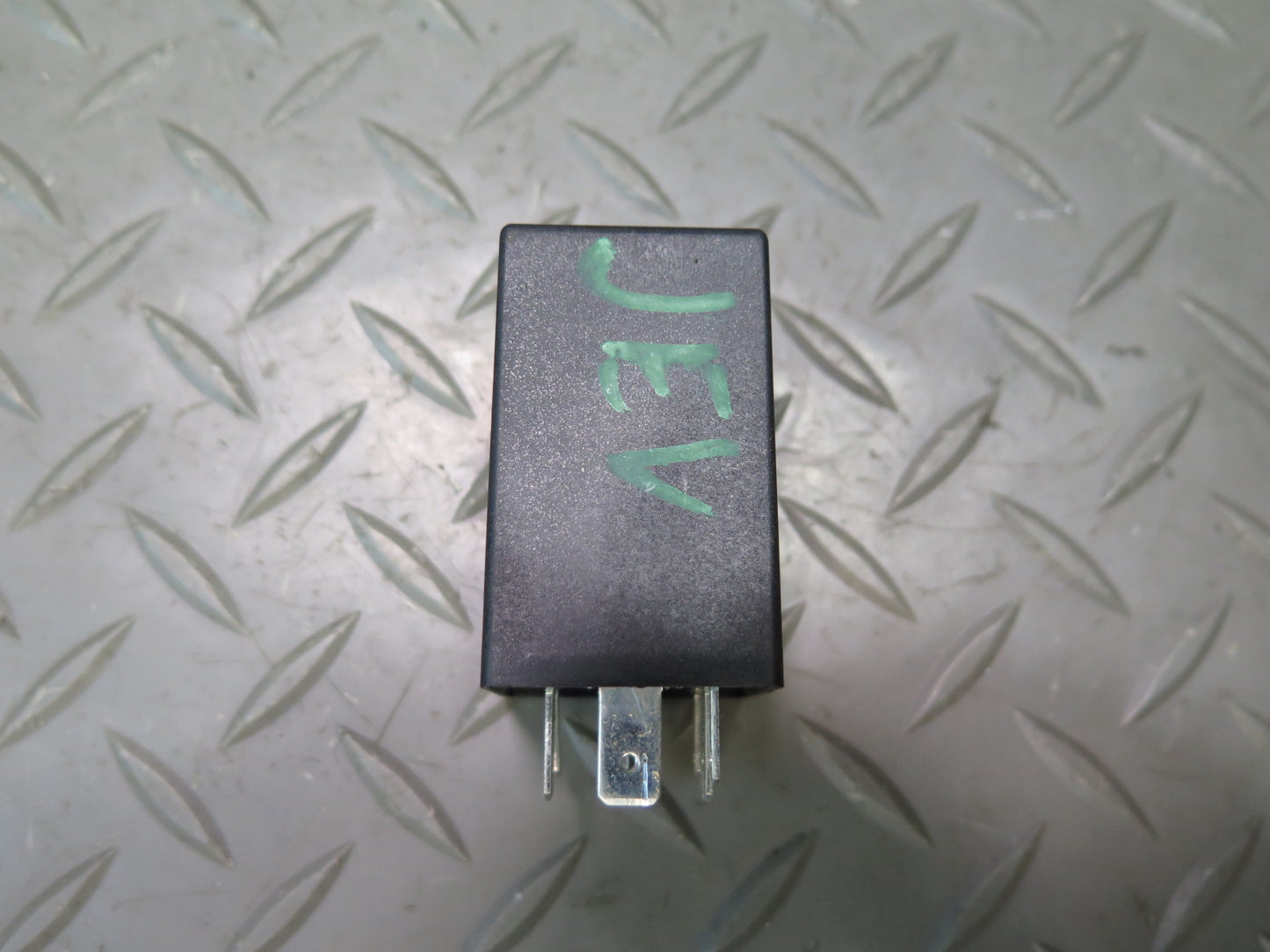 01-03 VW Eurovan T4 A/C Air Condition Fuse Relay Module 701959141B OEM