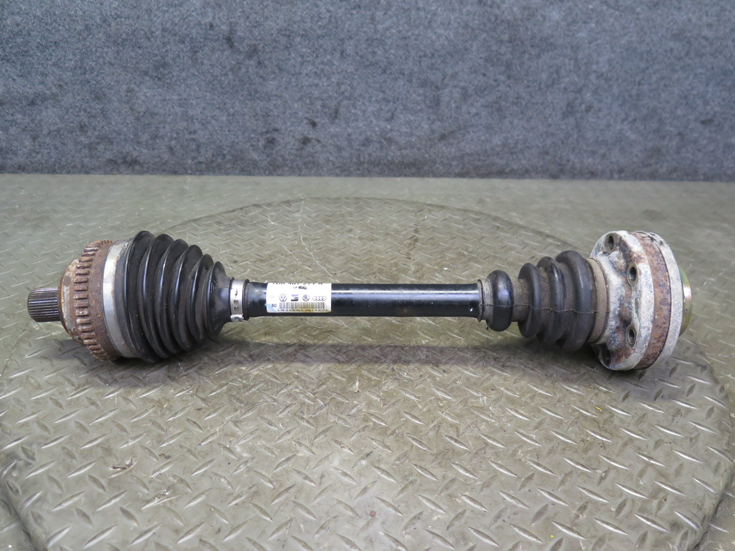 01-03 VW Eurovan T4 2.8L Front Right Suspension Axle Shaft 7D0407271A OEM