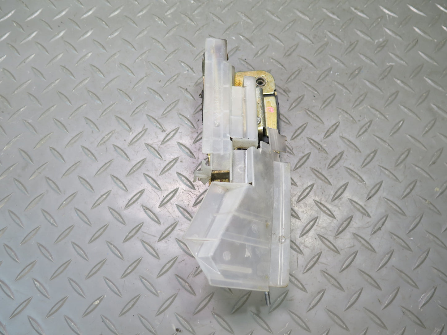97-03 VW Eurovan T4 Front Right Pass Side Door Lock Latch 701837016E OEM