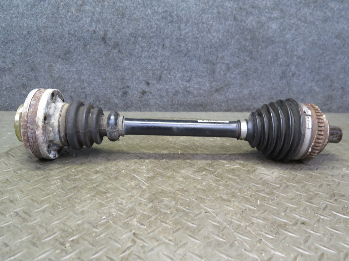 01-03 VW Eurovan T4 2.8L Front Right Suspension Axle Shaft 7D0407271A OEM