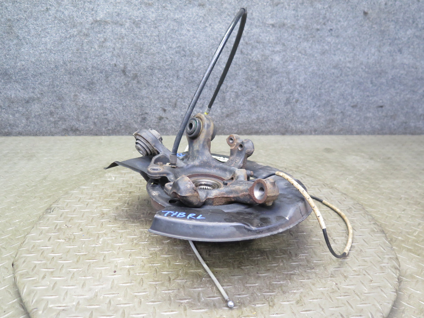 07-13 BMW E90 E92 E93 335i RWD Rear Left Spindle Knuckle Wheel Hub Bearing OEM