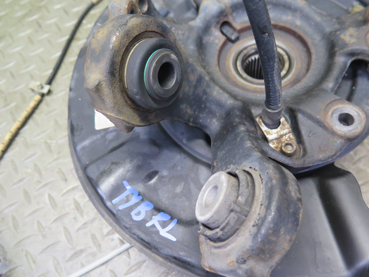 07-13 BMW E90 E92 E93 335i RWD Rear Left Spindle Knuckle Wheel Hub Bearing OEM