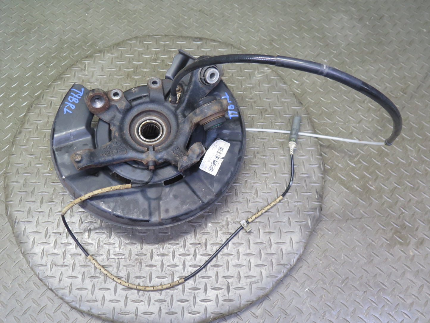 07-13 BMW E90 E92 E93 335i RWD Rear Left Spindle Knuckle Wheel Hub Bearing OEM