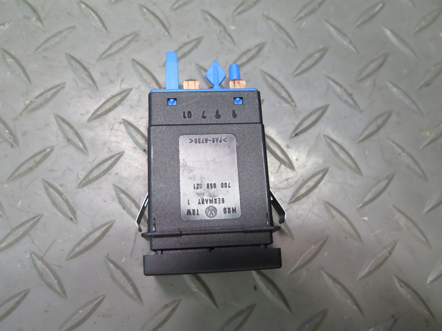 97-03 VW Eurovan T4 Emergency Hazard Flasher Light Defrost Button Switch Set OEM