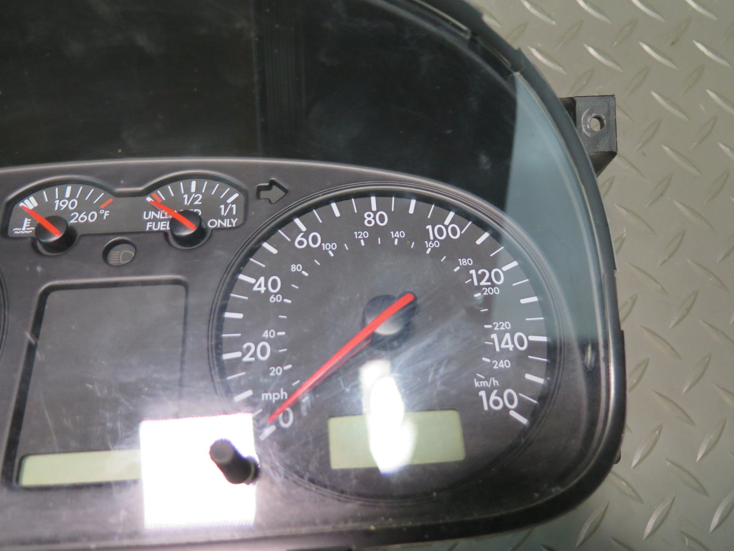 01-03 VW Eurovan T4 Instrument Cluster Gauge Speedometer 7D0920902T OEM