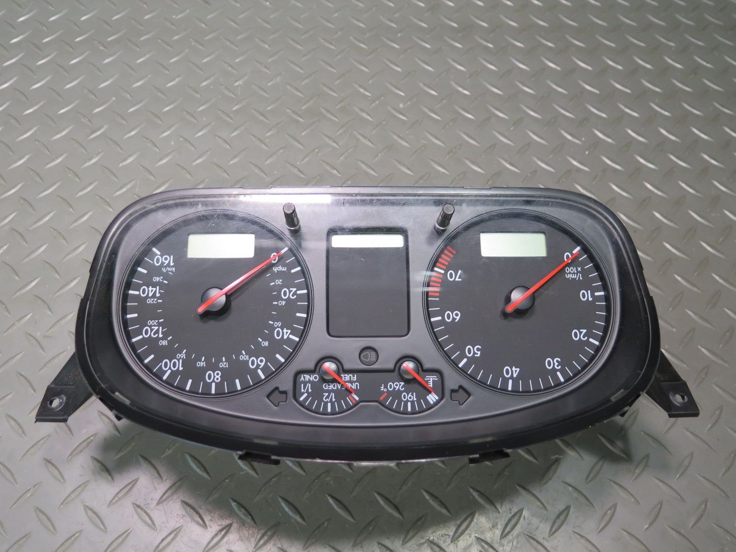 01-03 VW Eurovan T4 Instrument Cluster Gauge Speedometer 7D0920902T OEM
