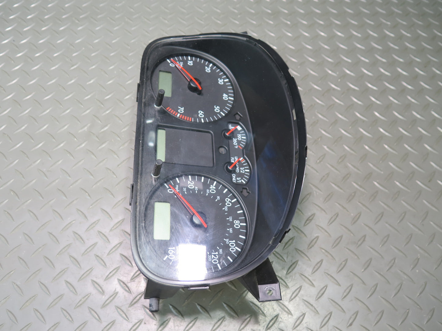 01-03 VW Eurovan T4 Instrument Cluster Gauge Speedometer 7D0920902T OEM