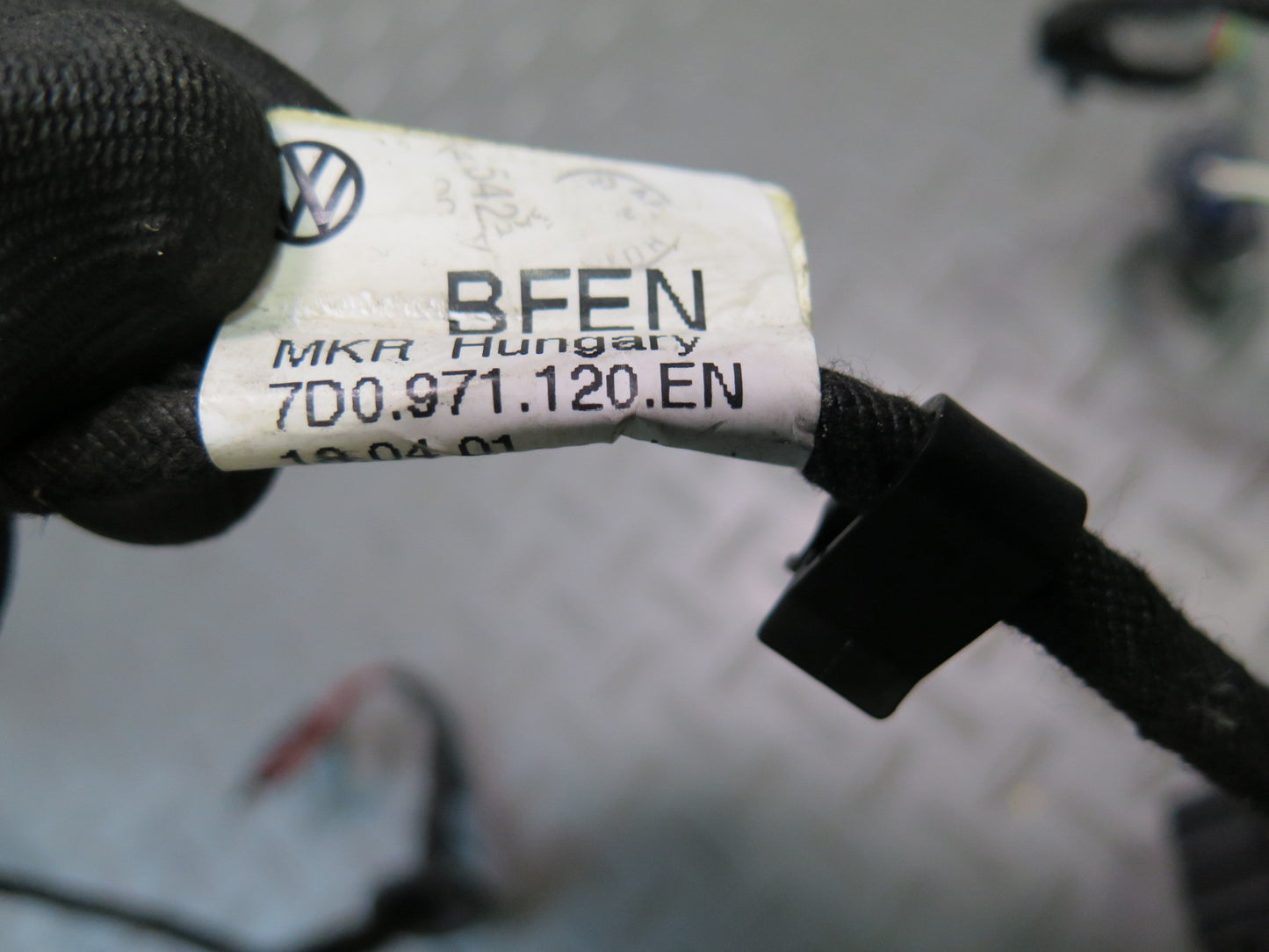 01-03 VW Eurovan T4 Front Right Door Wire Wiring Harness 7D0971120EN OEM
