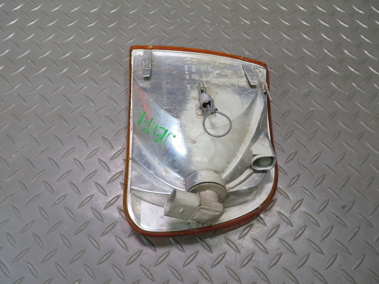 99-03 VW Eurovan T4 Set of 2 Front Left  & Right Turn Signal Light Lamp OEM