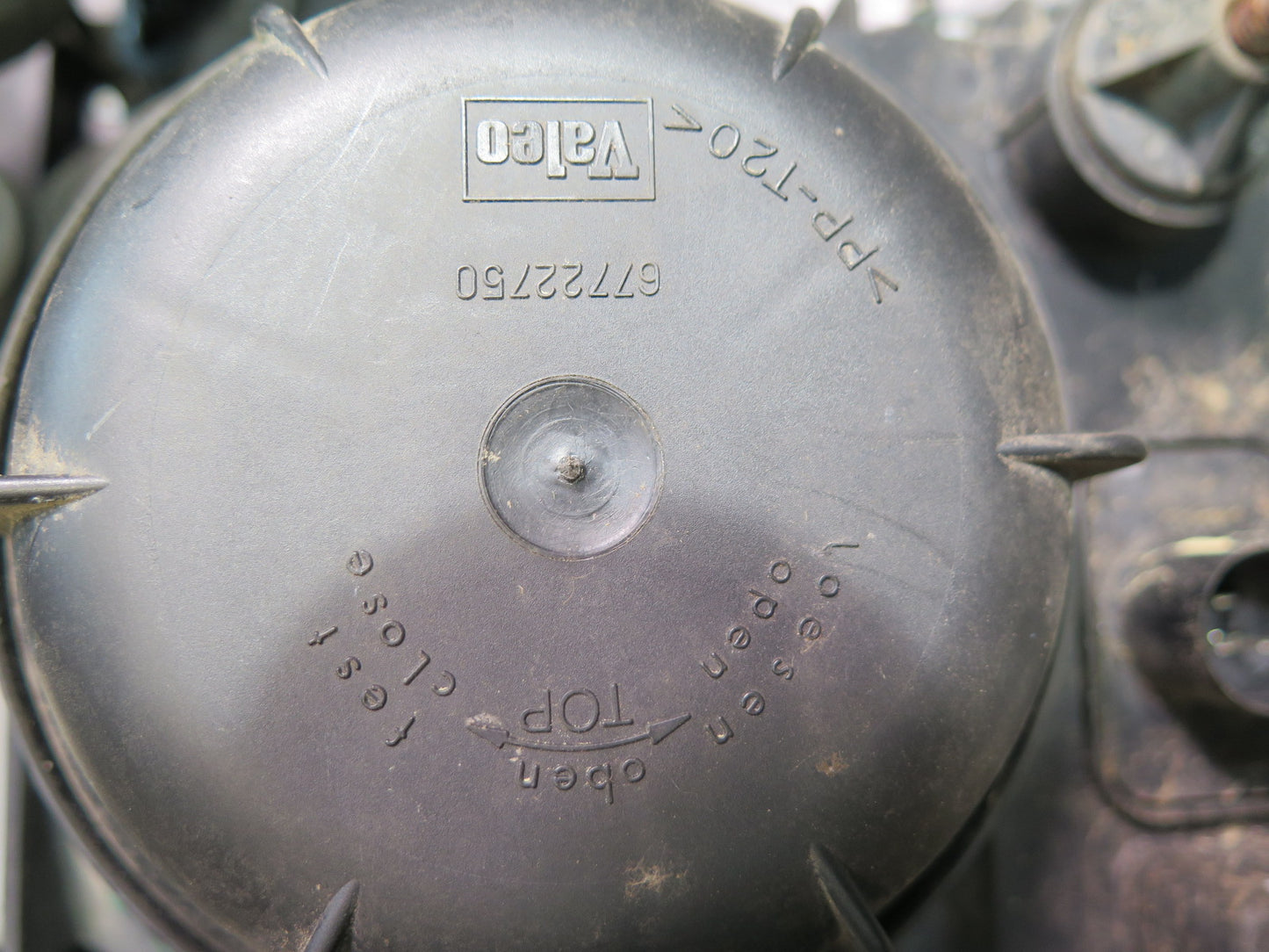 99-03 VW Eurovan T4 Front Left Driver Side Halogen Headlight Lamp OEM