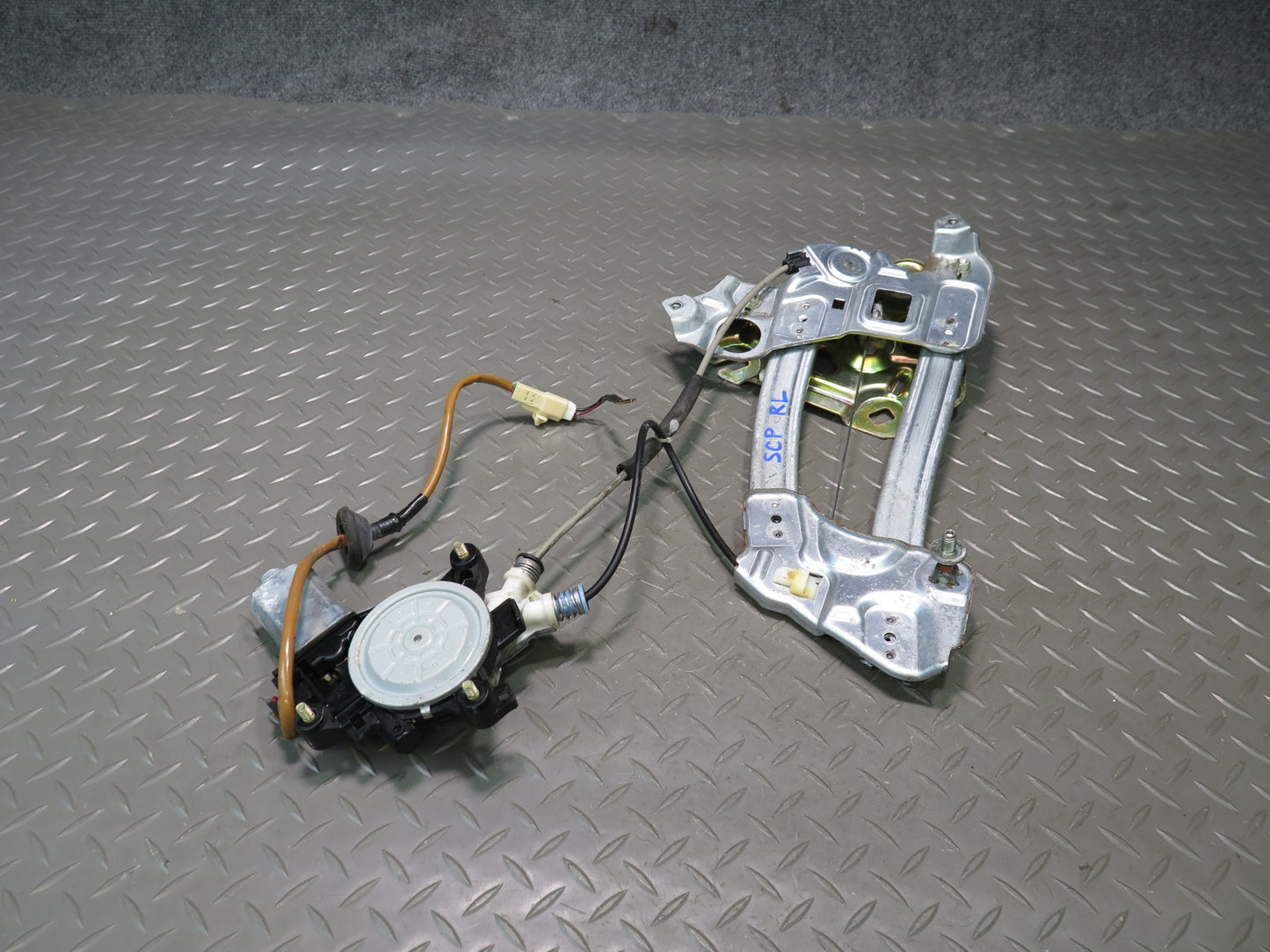 02-10 Lexus Z40 SC430 Rear Left Quarter Window Regulator w Motor 104K OEM