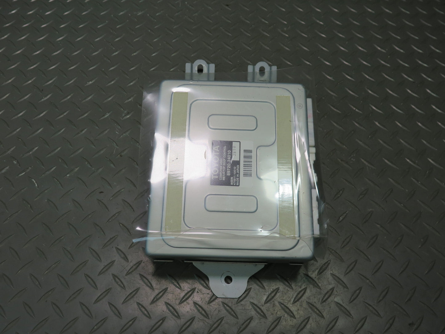 02-08 Lexus Z40 SC430 Convertible TOP Roof Control Module 89720-24010 OEM
