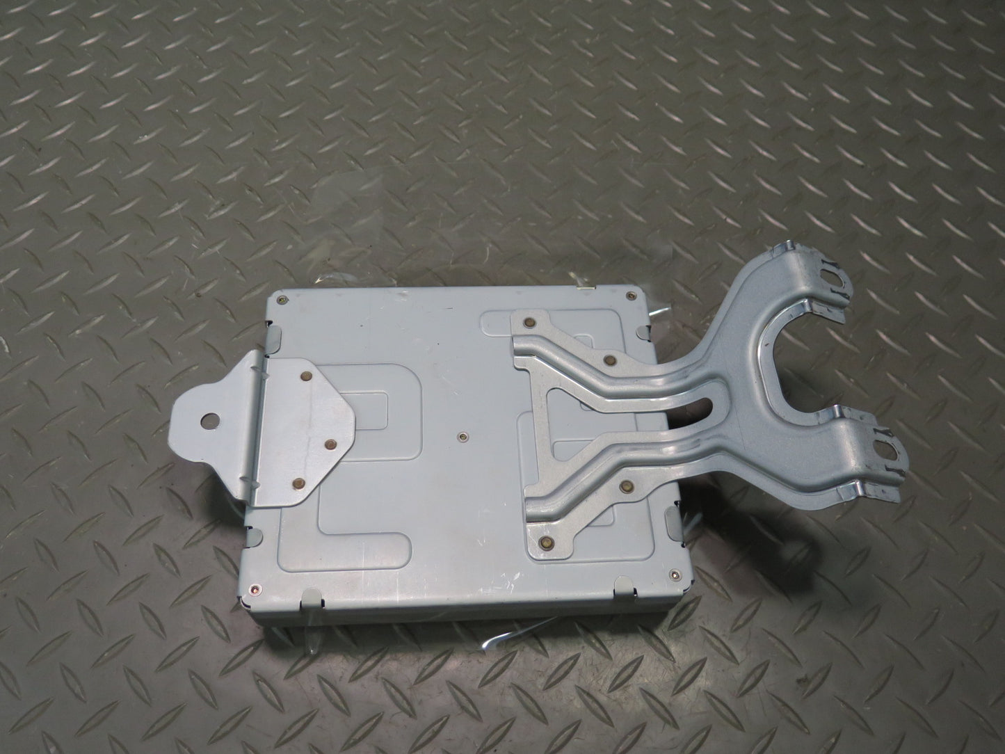 02-08 Lexus Z40 SC430 Convertible TOP Roof Control Module 89720-24010 OEM