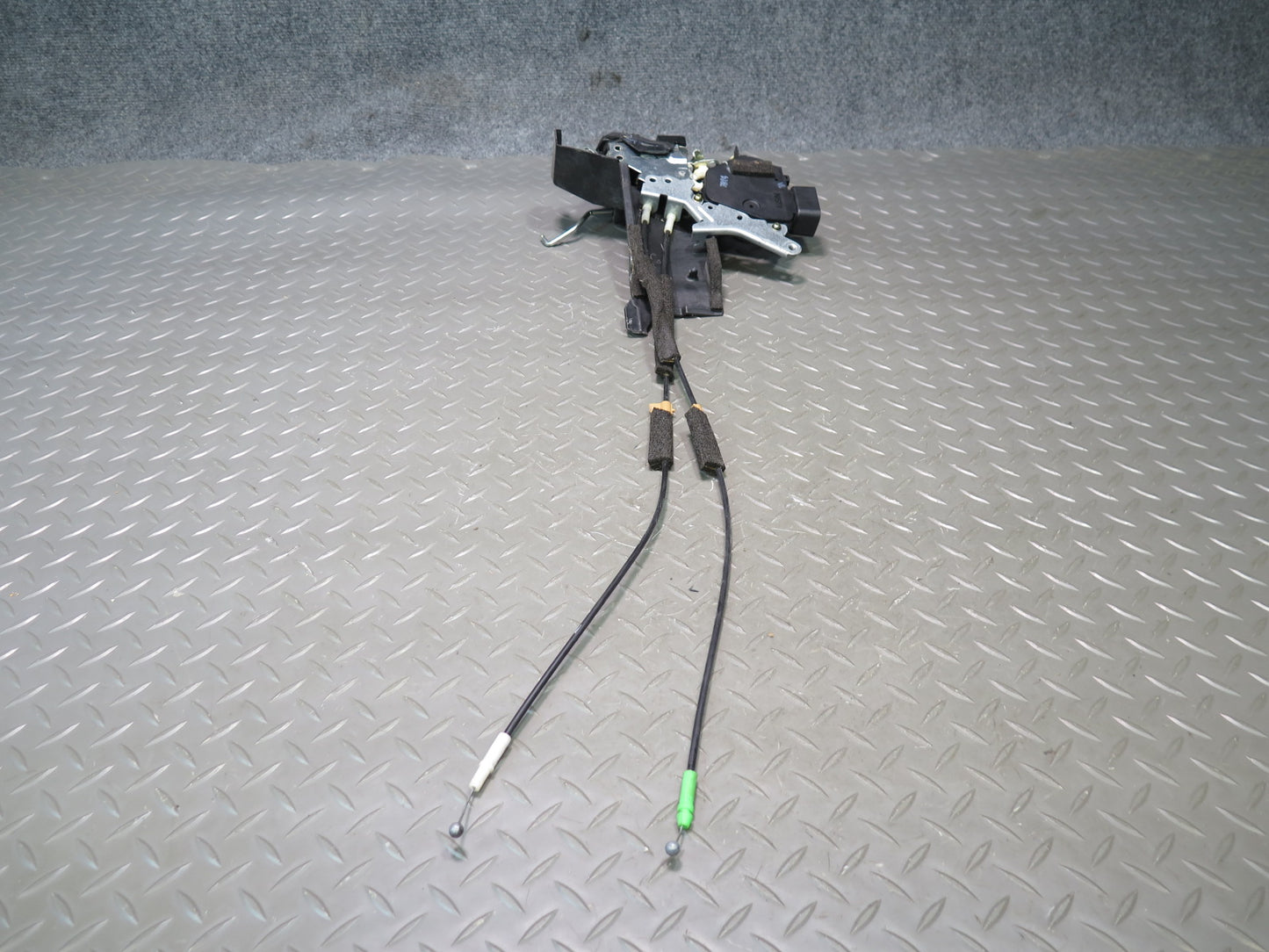 02-10 Lexus Z40 SC430 Right Passenger Door Lock Latch Actuator OEM