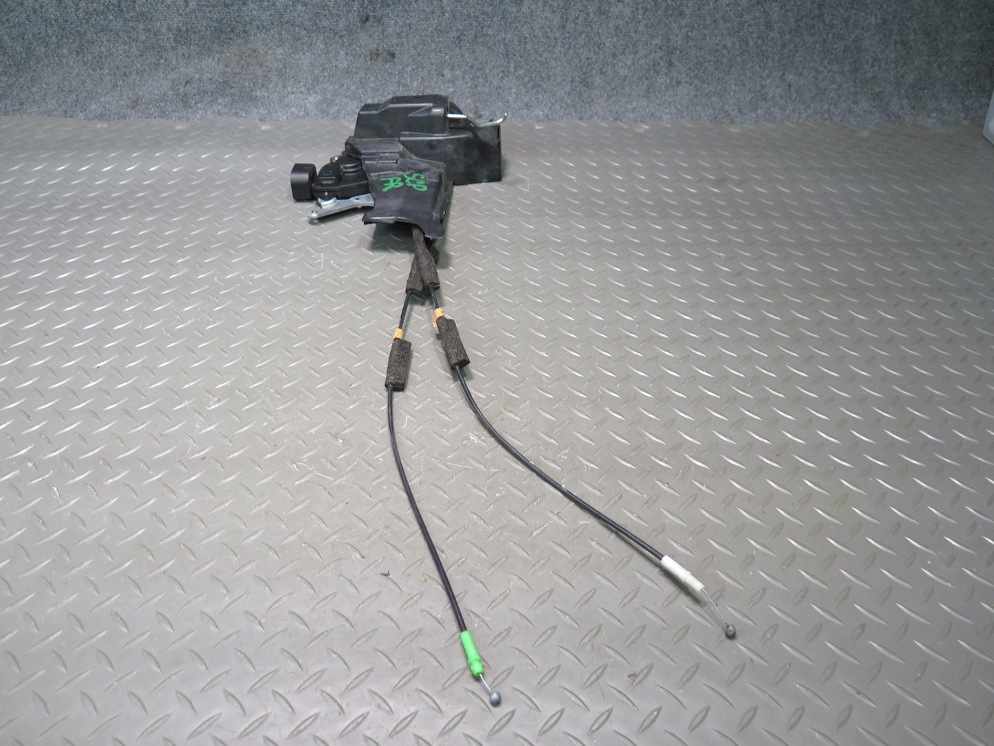 02-10 Lexus Z40 SC430 Right Passenger Door Lock Latch Actuator OEM