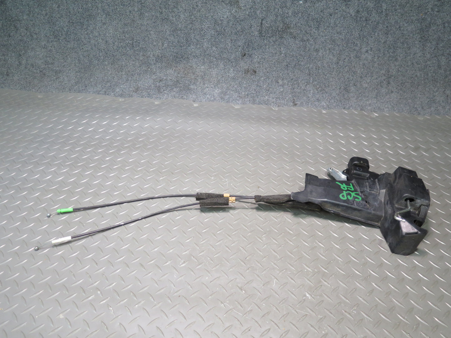 02-10 Lexus Z40 SC430 Right Passenger Door Lock Latch Actuator OEM