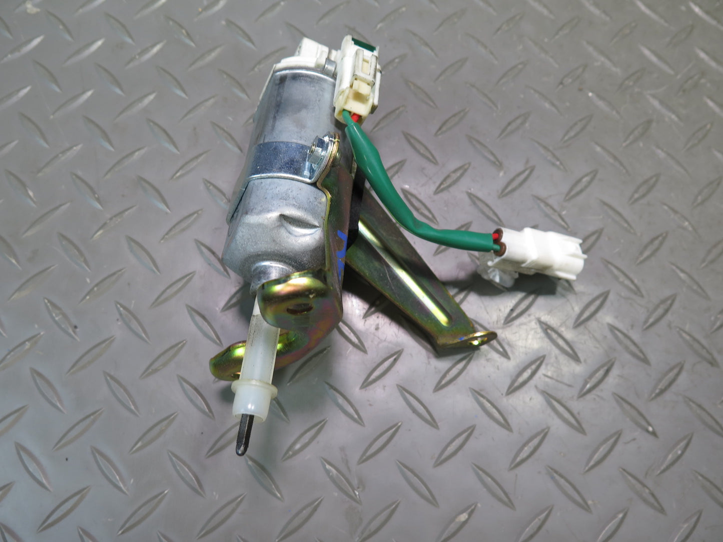 02-10 Lexus Z40 SC430 Set of 2 Rear Left Trunk Hinge Drive Gear Motor OEM