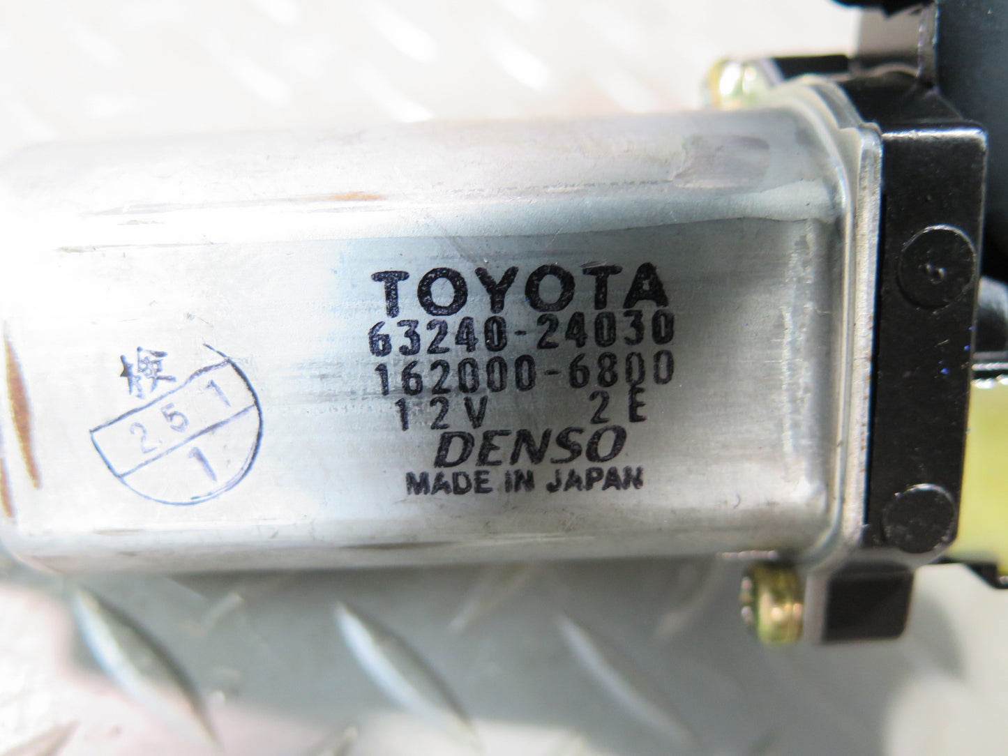 02-10 Lexus Z40 SC430 Set of 2 Rear Left Trunk Hinge Drive Gear Motor OEM