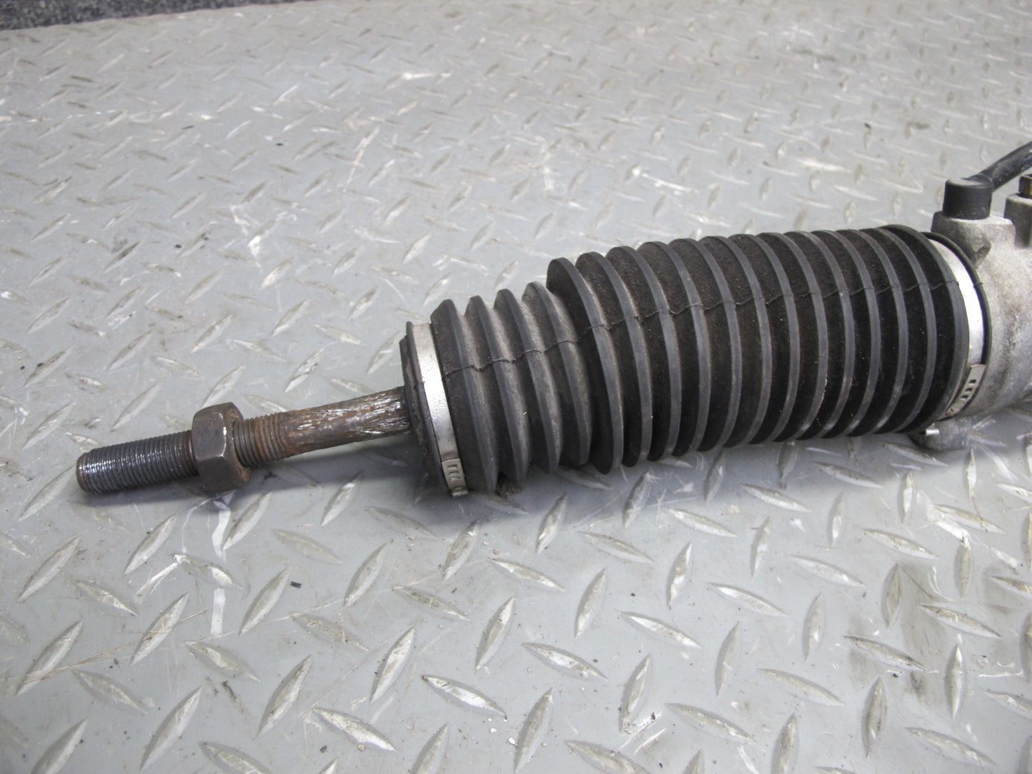 94-99 BMW E36 325iC 328iC Hydraulic Power Steering Rack & Pinion 1140828 OEM