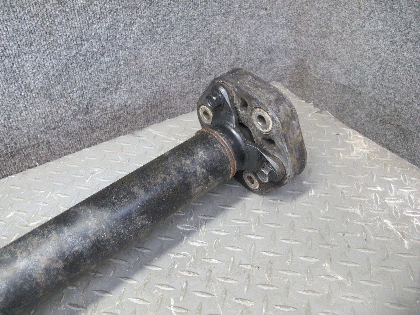 01-06 Lexus LS430 UCF30L RWD Rear Drive Shaft Driveshaft OEM