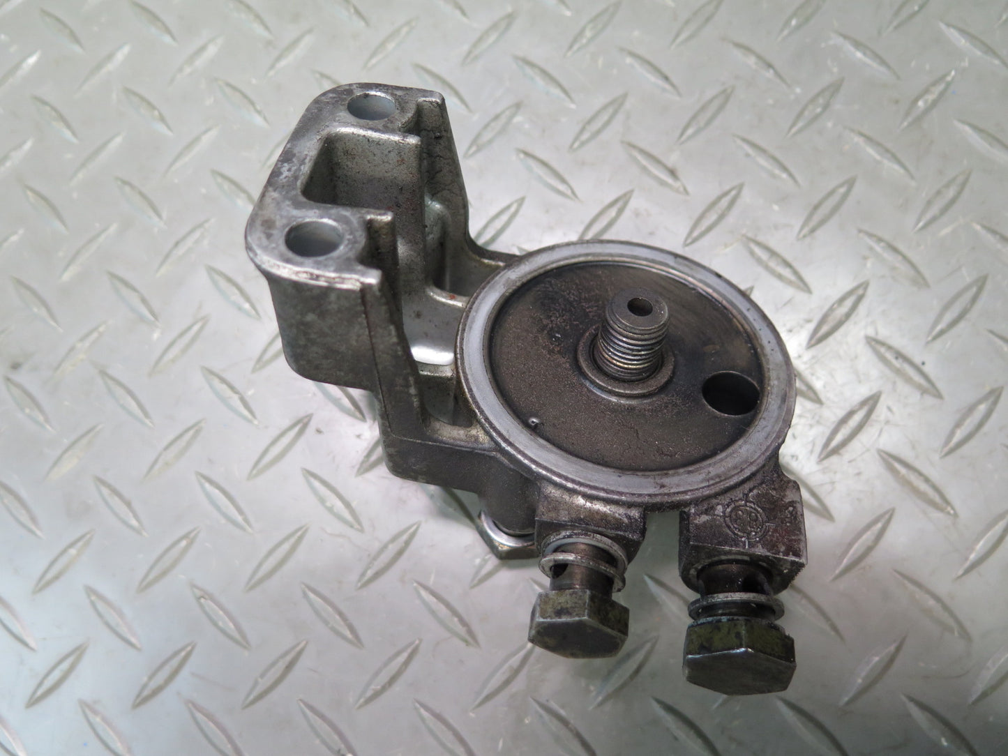 81-83 Mercedes W123 240D Fuel Filter Housing Mount Bracket 6150920208 OEM