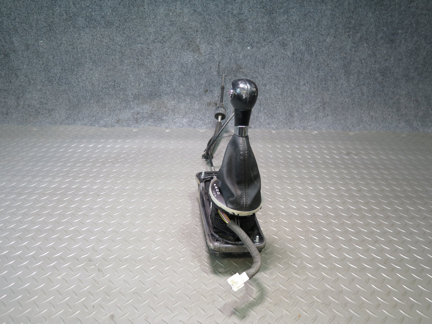 11-13 Mini Cooper S R56 R57 Automatic Gear Shifter Selector Assembly 7613577 OEM