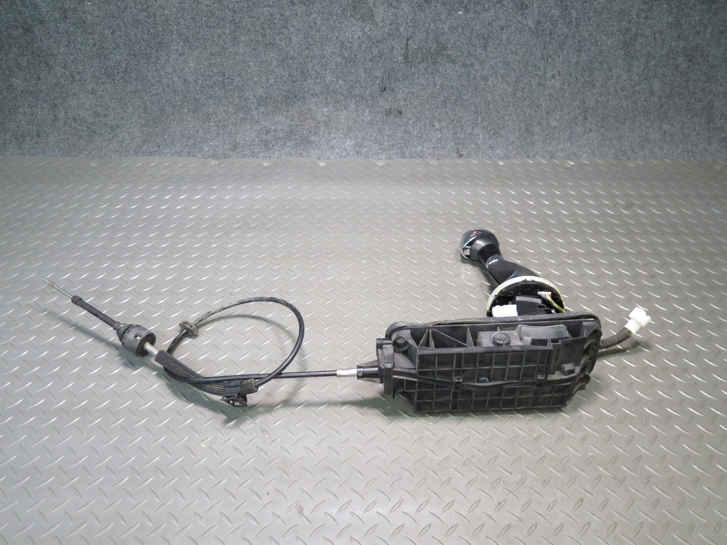 11-13 Mini Cooper S R56 R57 Automatic Gear Shifter Selector Assembly 7613577 OEM