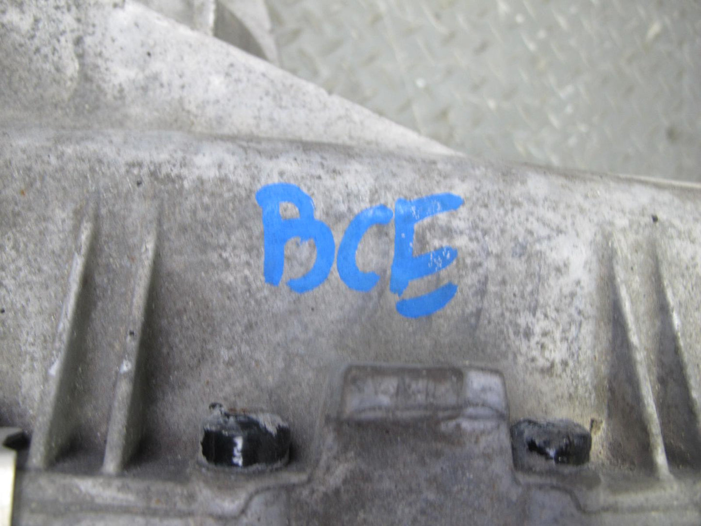 2007-2014 Cadillac Escalade 6.2L AWD Transfer Case Box 24246762 148k Miles