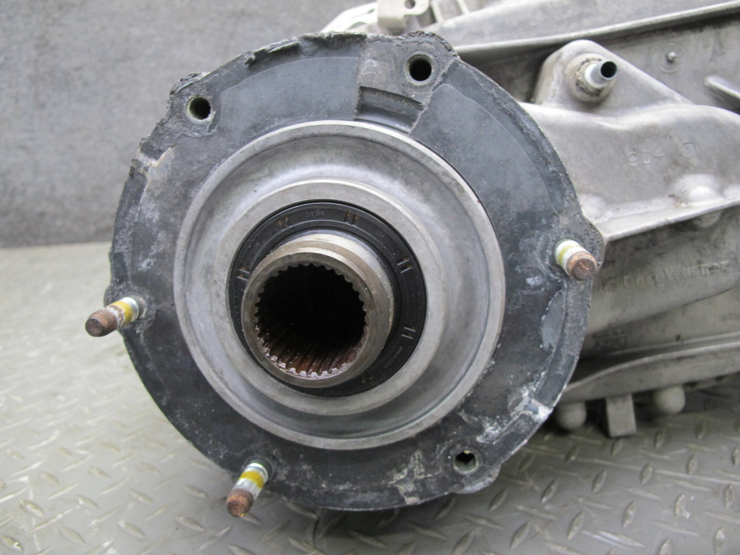 2007-2014 Cadillac Escalade 6.2L AWD Transfer Case Box 24246762 148k Miles