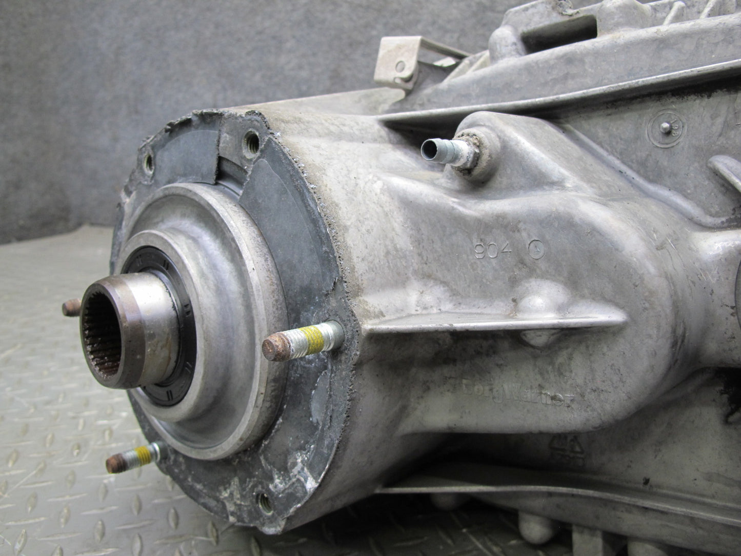 2007-2014 Cadillac Escalade 6.2L AWD Transfer Case Box 24246762 148k Miles