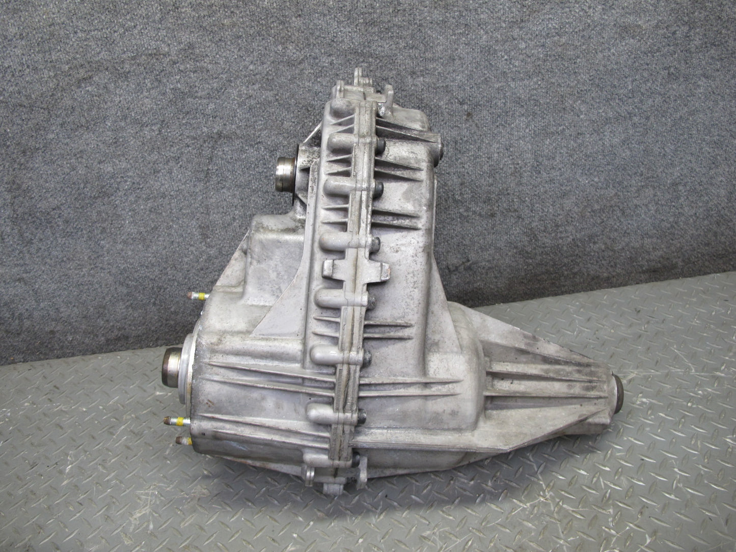 2007-2014 Cadillac Escalade 6.2L AWD Transfer Case Box 24246762 148k Miles