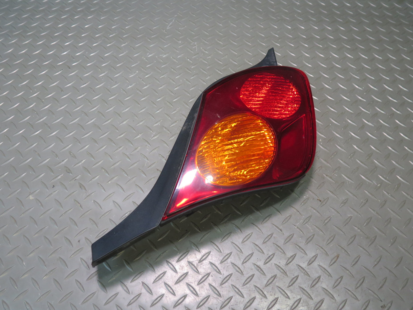 02-05 Lexus Z40 SC430 Rear Left Tail Light Lamp OEM